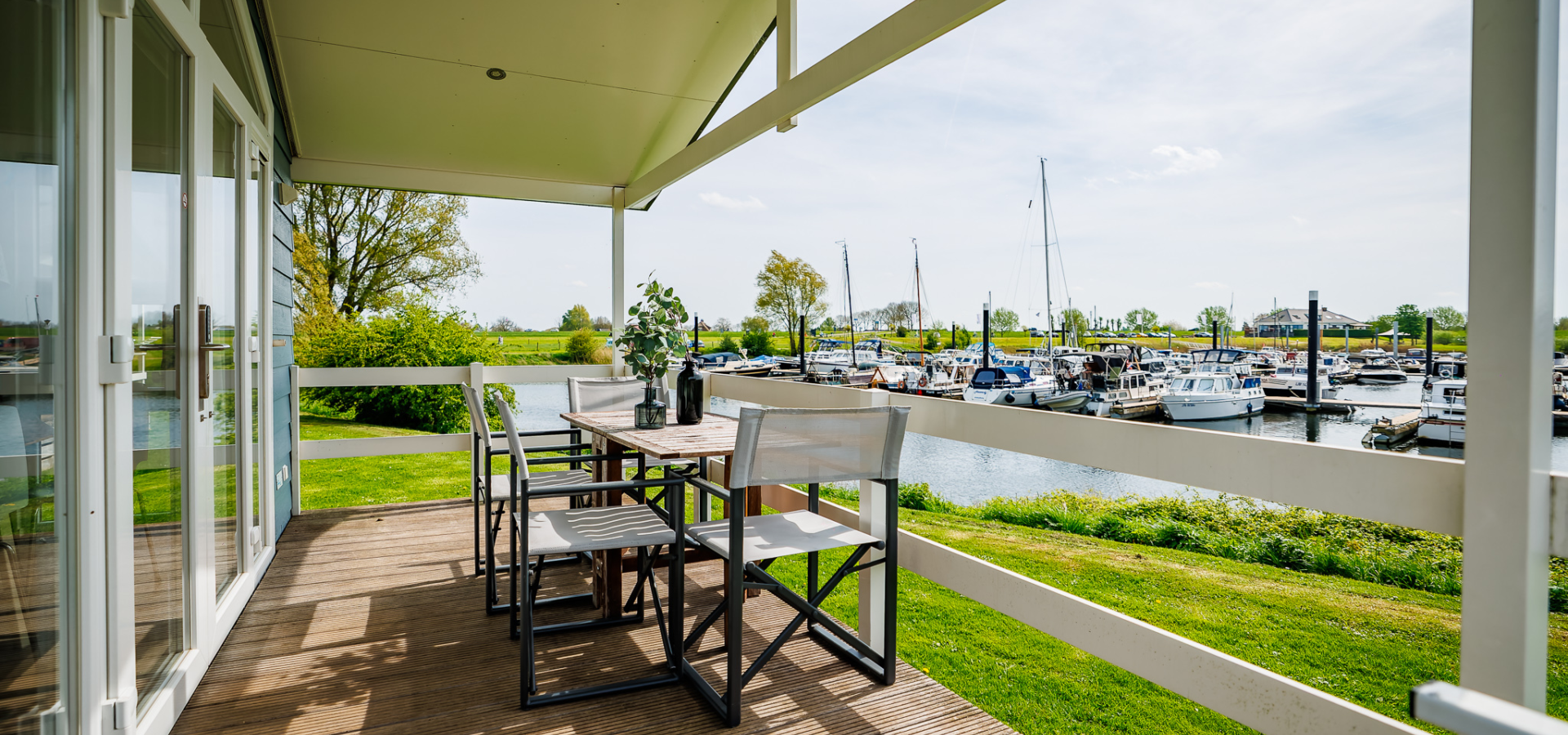 Accommodatie met uitzicht op jachthaven Maurik