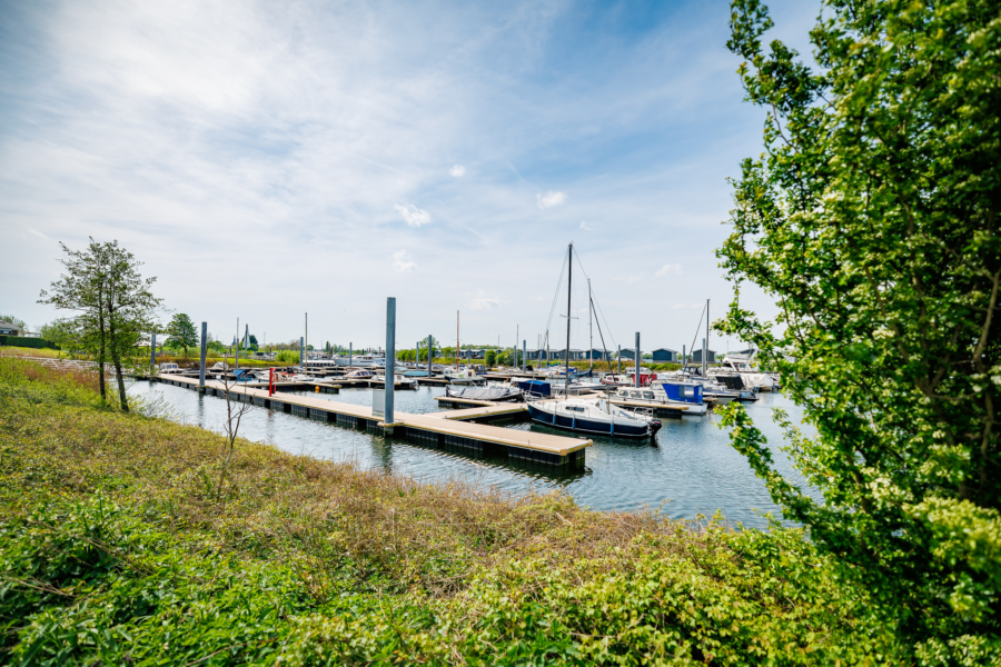 De omgeving van Haven Eiland van Maurik